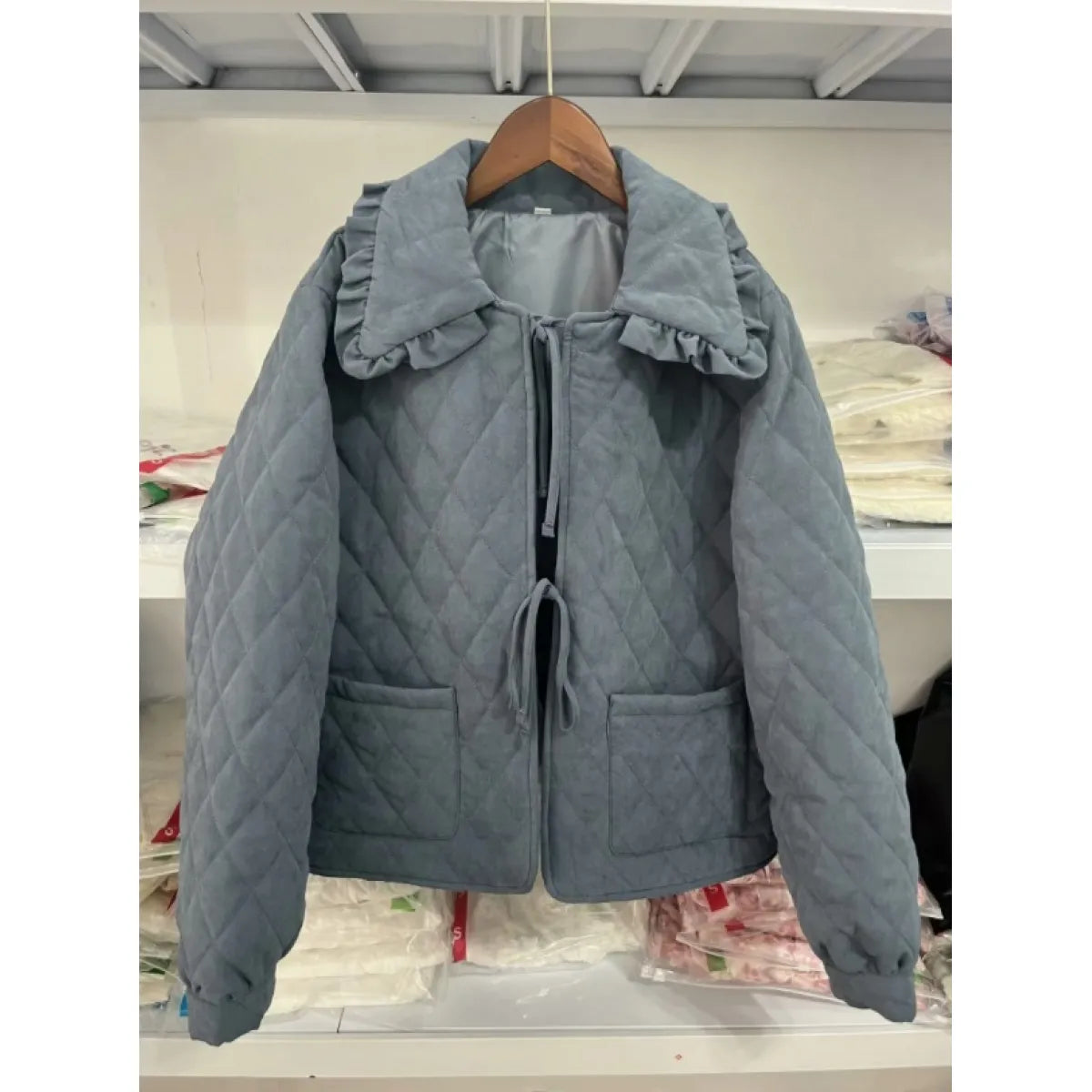 Veste en jean à col avec noueures pour femmes DenimÉlégance™