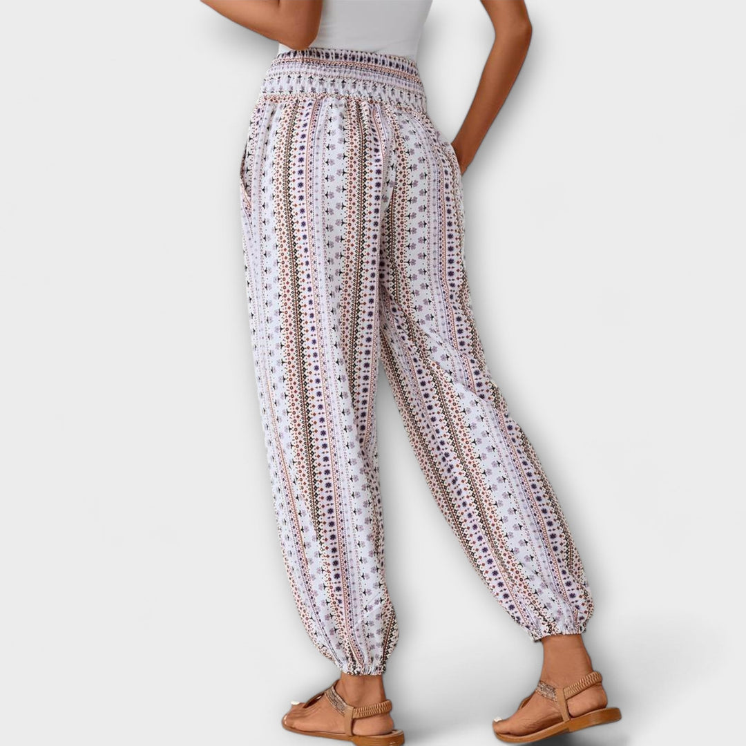 Pants with Folkloric Design