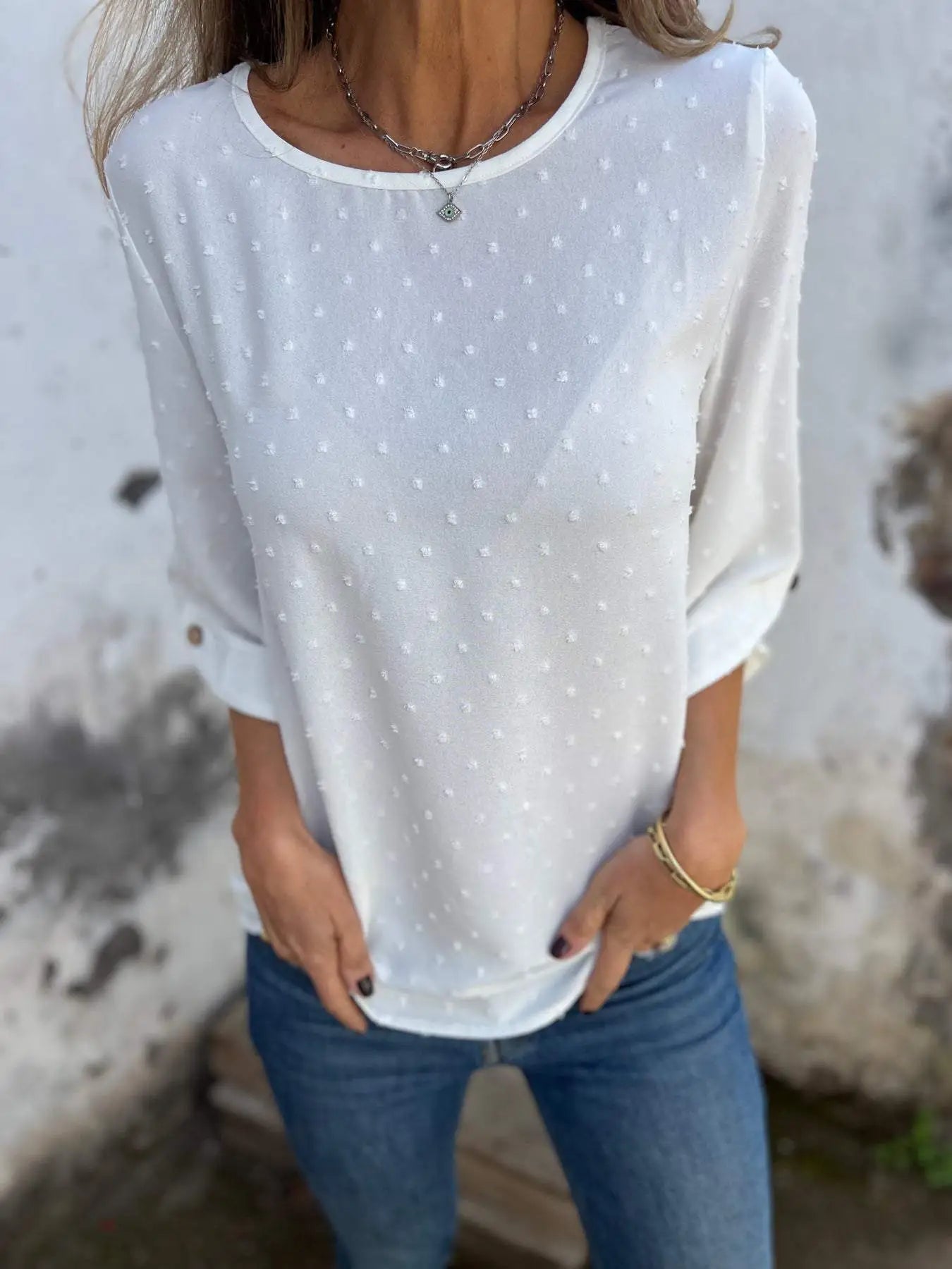 Chemise décontractée à col rond avec broderies et grandes poignets