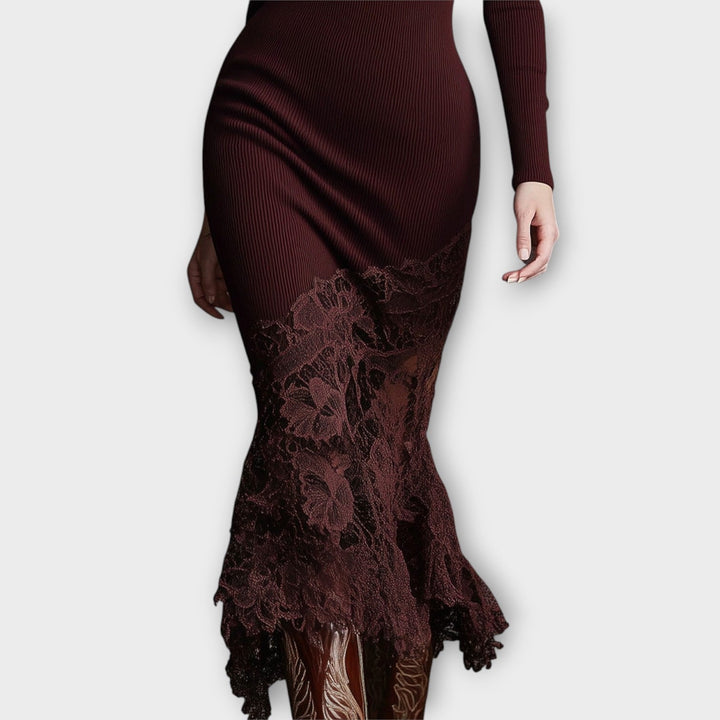Elegant Ribbed Turtleneck Maxi Dress with Lace Hem