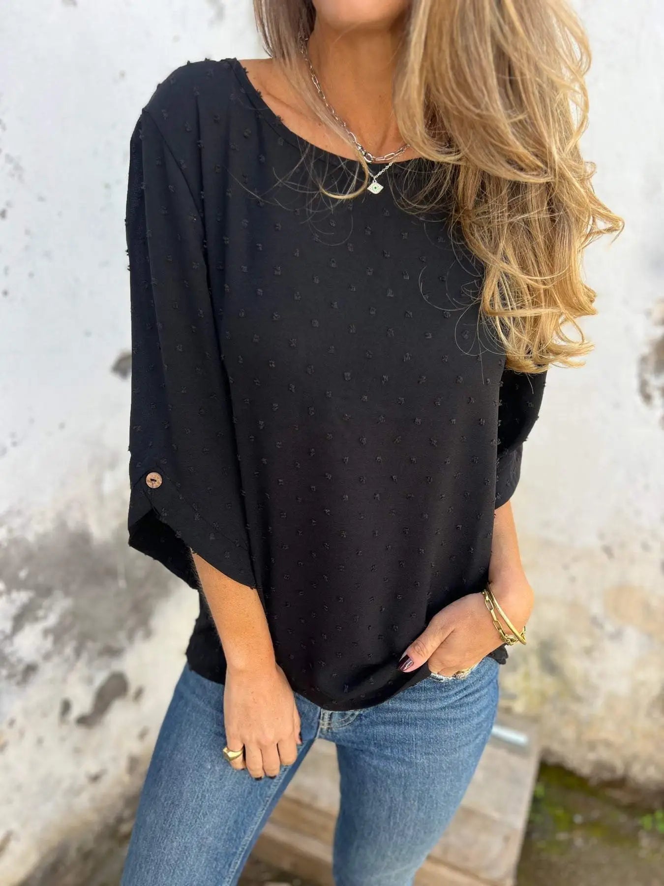 Chemise décontractée à col rond avec broderies et grandes poignets